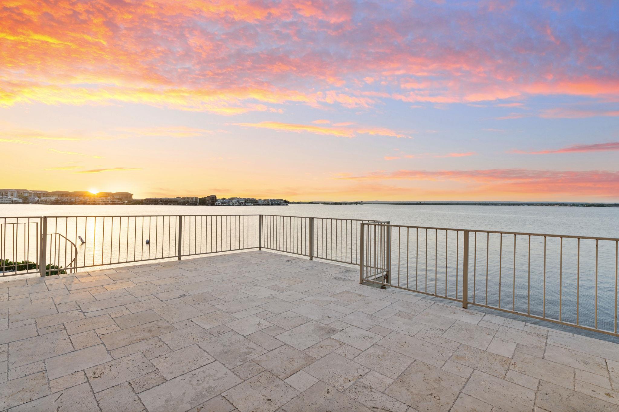 625 Horseshoe Bay Blvd, Horseshoe Bay, TX 78657