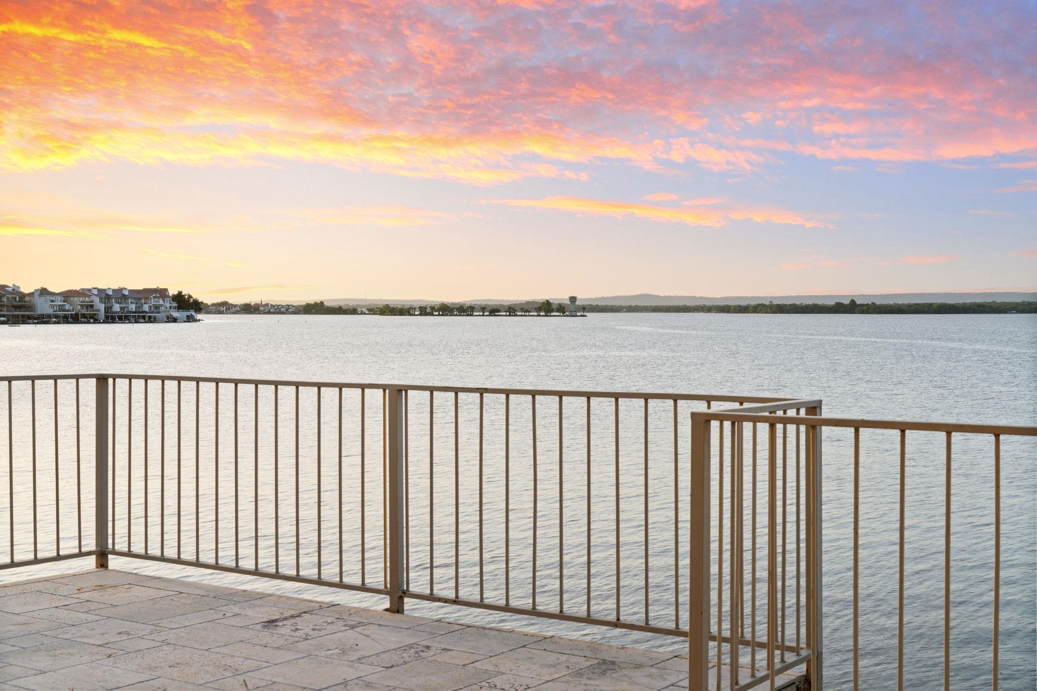 625 Horseshoe Bay Blvd, Horseshoe Bay, TX 78657