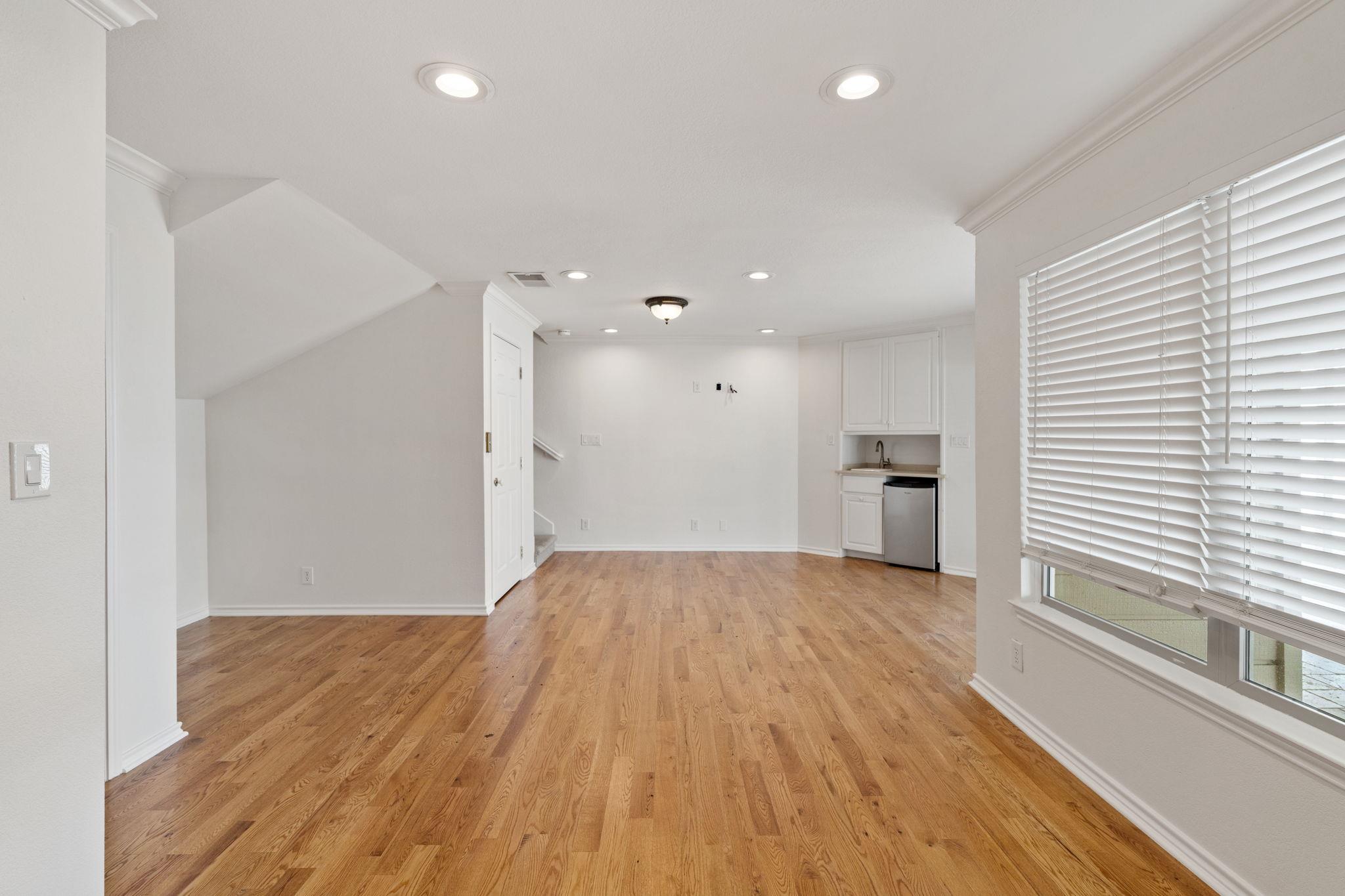 625 Horseshoe Bay Blvd, Horseshoe Bay, TX 78657