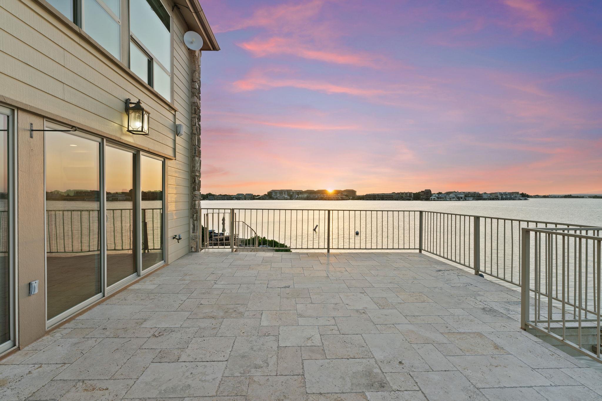 625 Horseshoe Bay Blvd, Horseshoe Bay, TX 78657