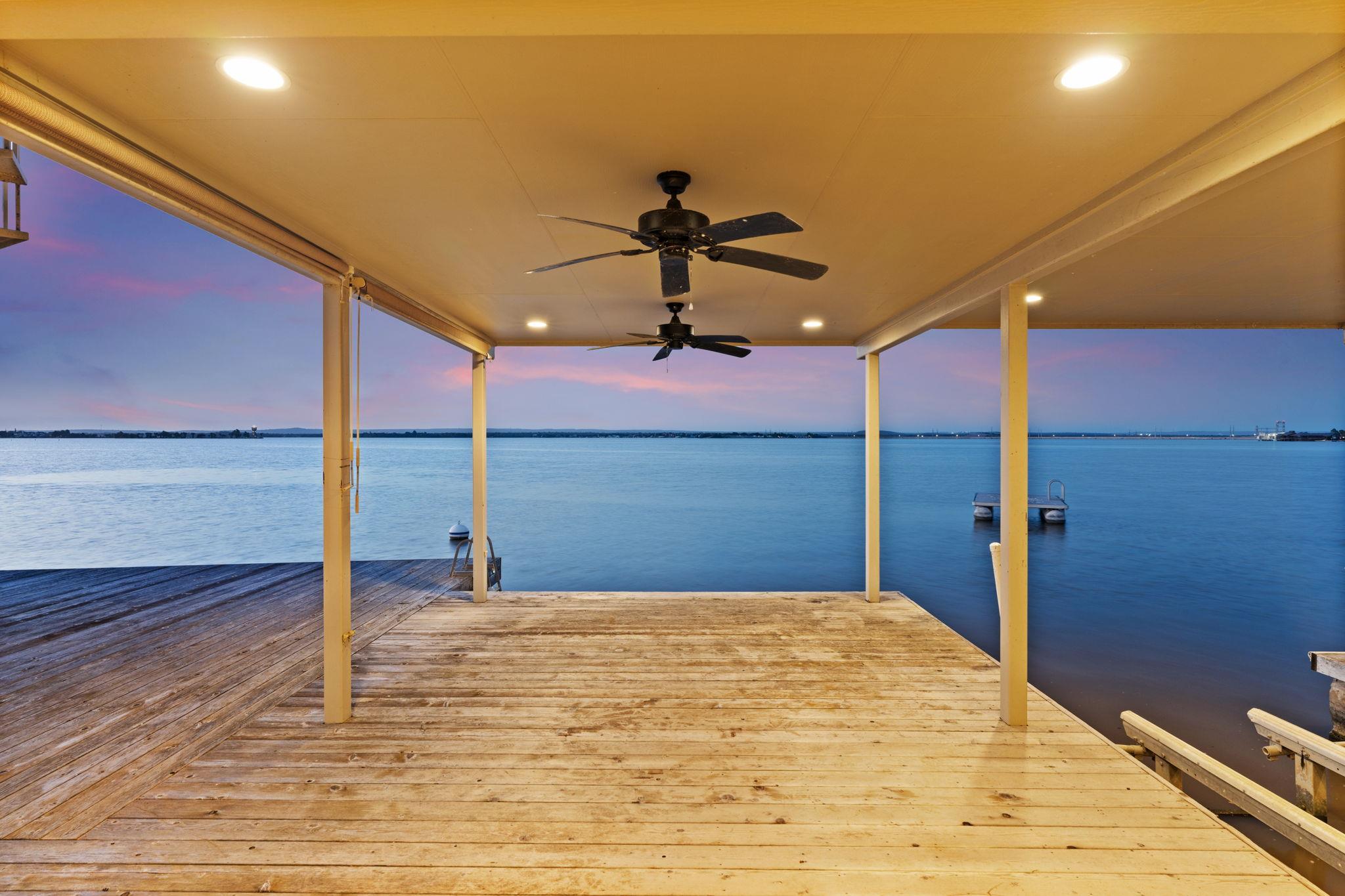 625 Horseshoe Bay Blvd, Horseshoe Bay, TX 78657