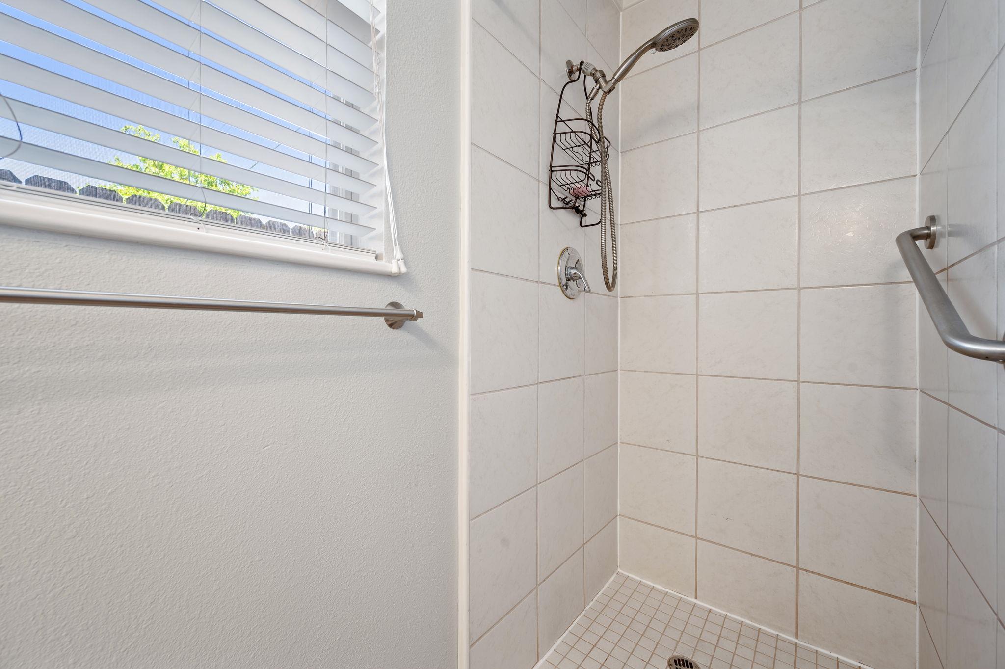 2712 Thrushwood Dr, Austin, TX 78757