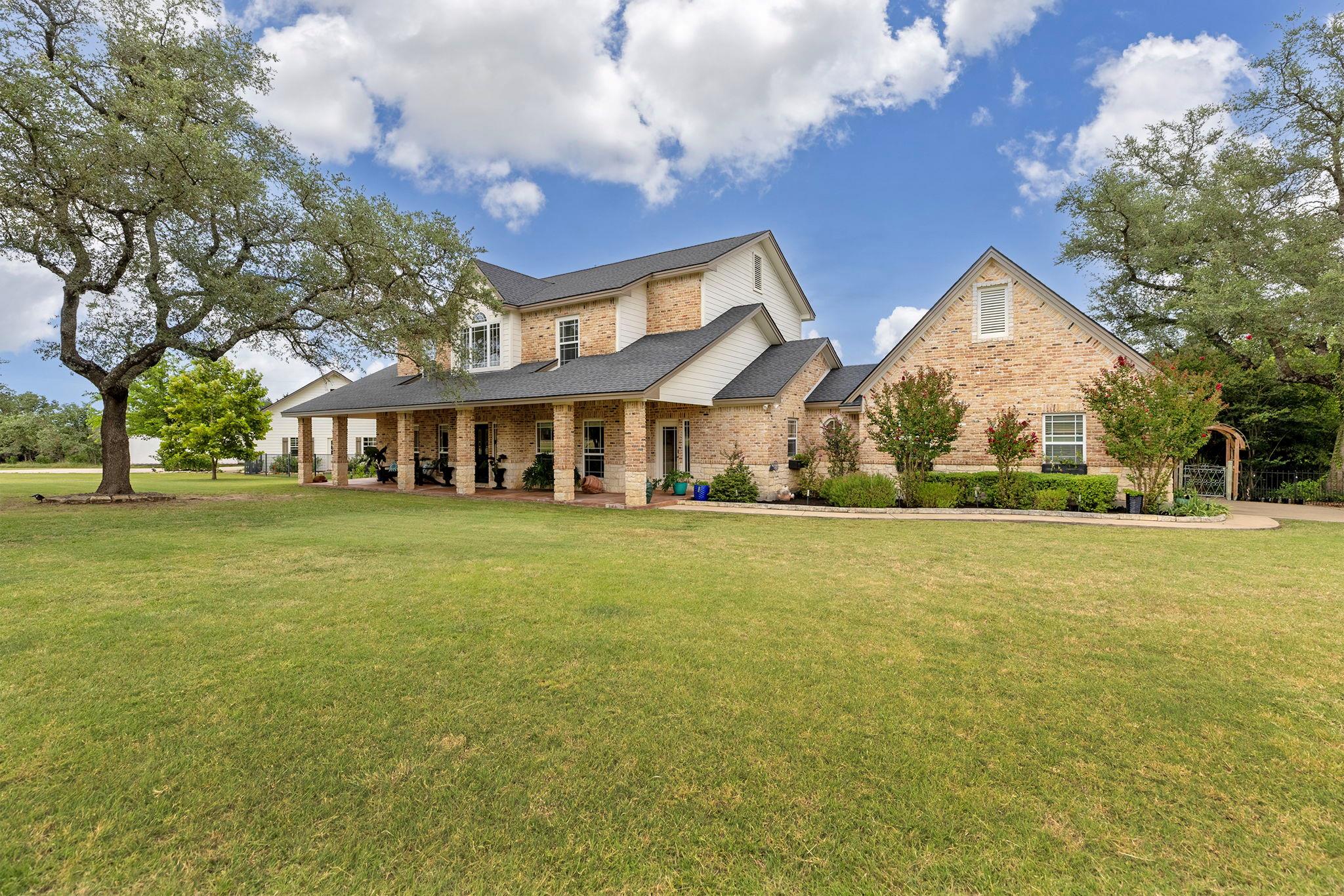 206 High River Ranch Dr, Liberty Hill, TX 78642