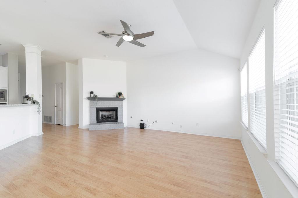 1409 Emblem Dr, Pflugerville, TX 78660