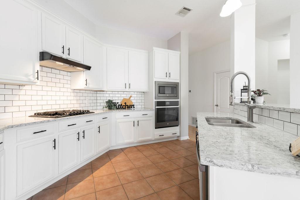 1409 Emblem Dr, Pflugerville, TX 78660