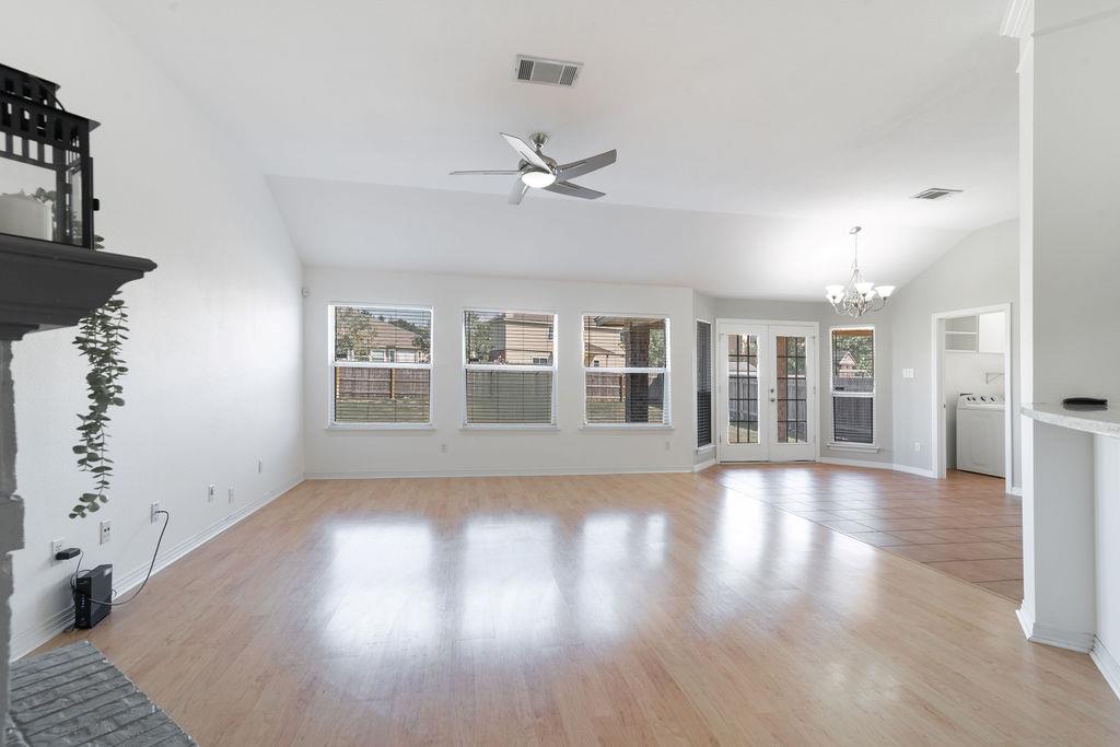 1409 Emblem Dr, Pflugerville, TX 78660