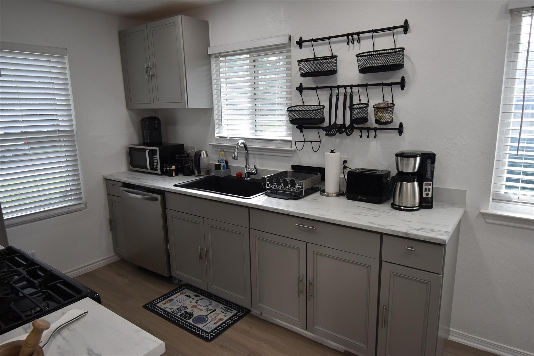 1105 Parkside Cir, Round Rock, TX 78664