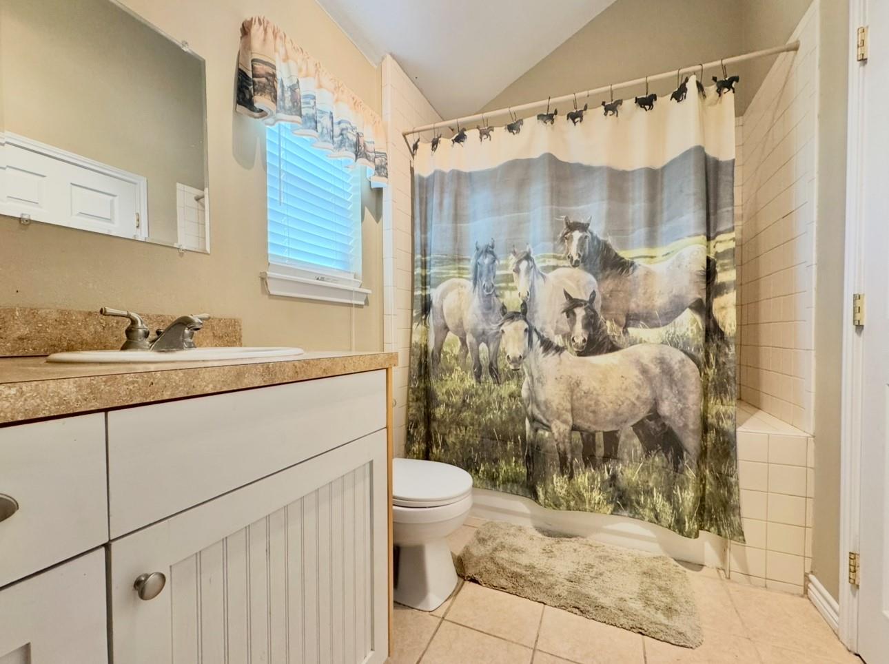 2334 CR 464, Elgin, TX 78621