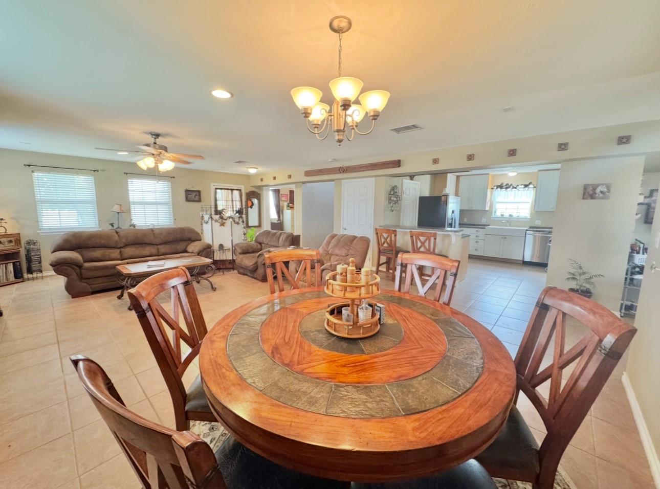 2334 CR 464, Elgin, TX 78621