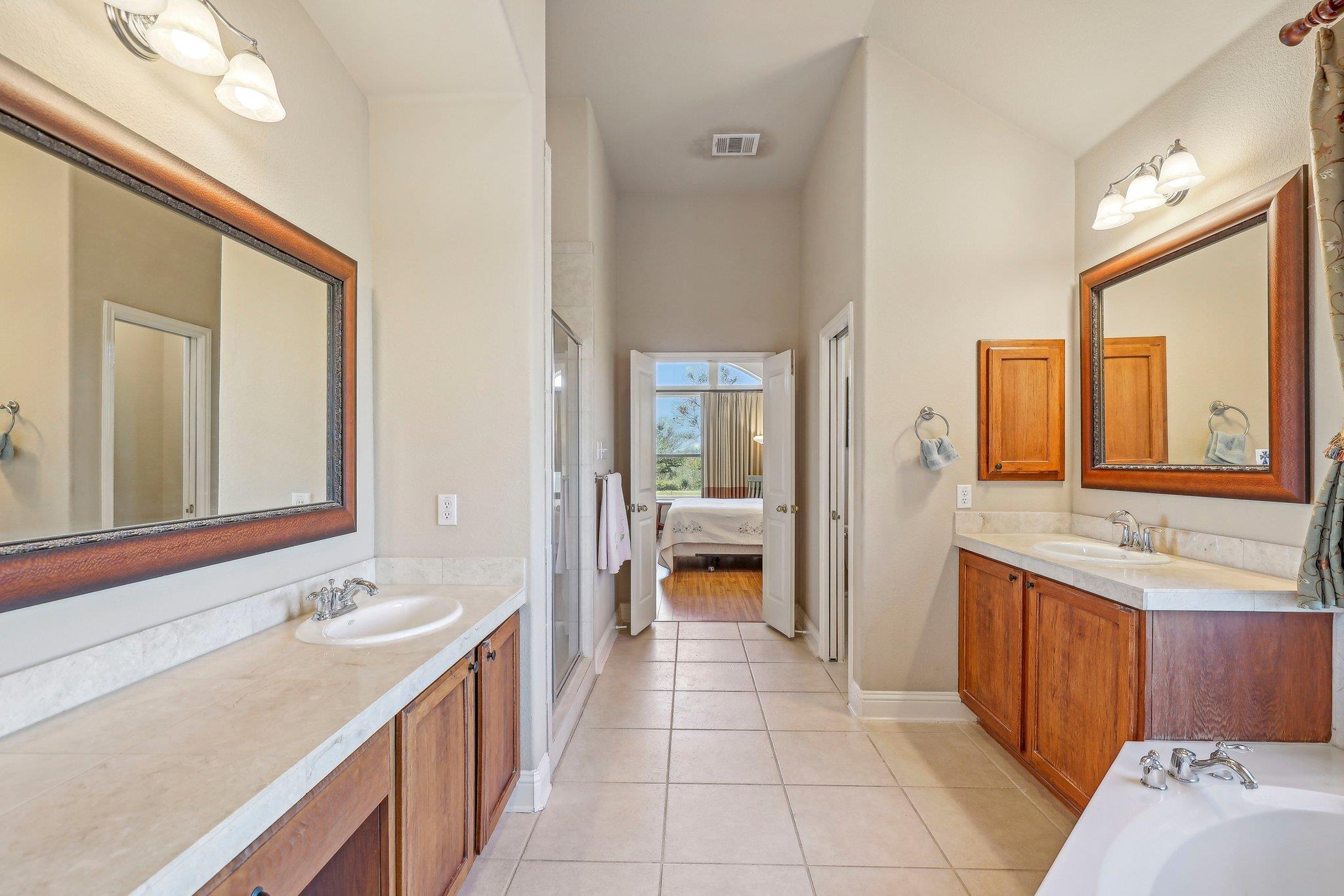1525 FM 1704 Rd, Elgin, TX 78621