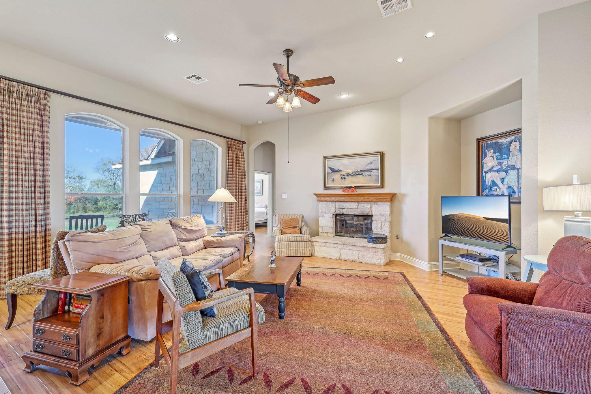 1525 FM 1704 Rd, Elgin, TX 78621