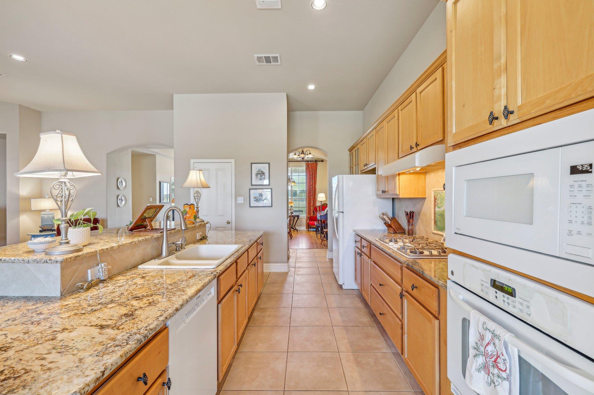 1525 FM 1704 Rd, Elgin, TX 78621