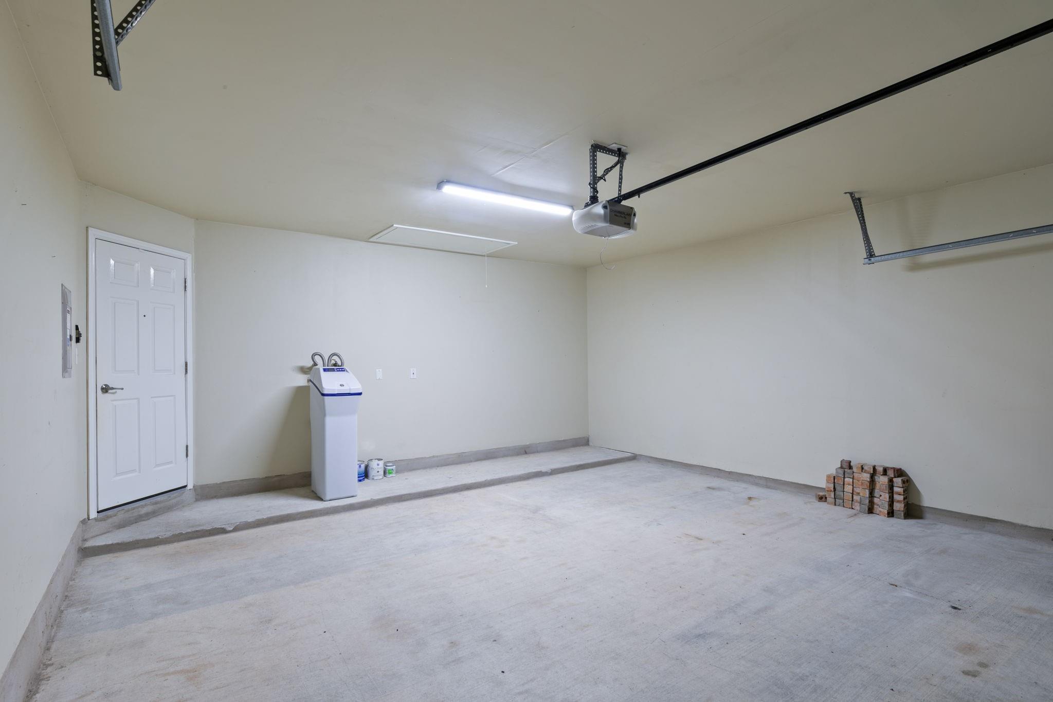 4509 Western Lake Dr, Round Rock, TX 78665