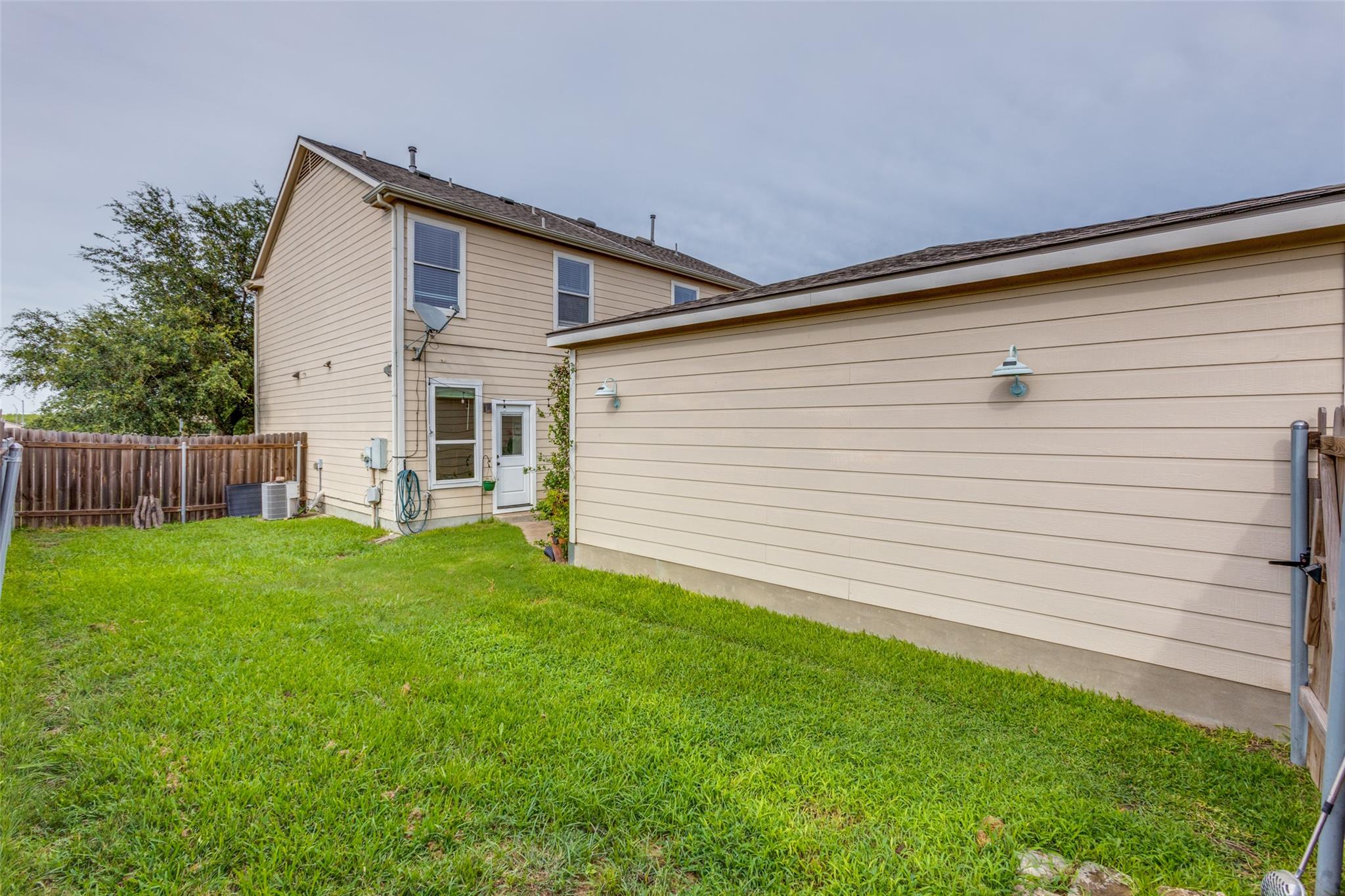 18701 Golden Eagle Way, Elgin, TX 78621