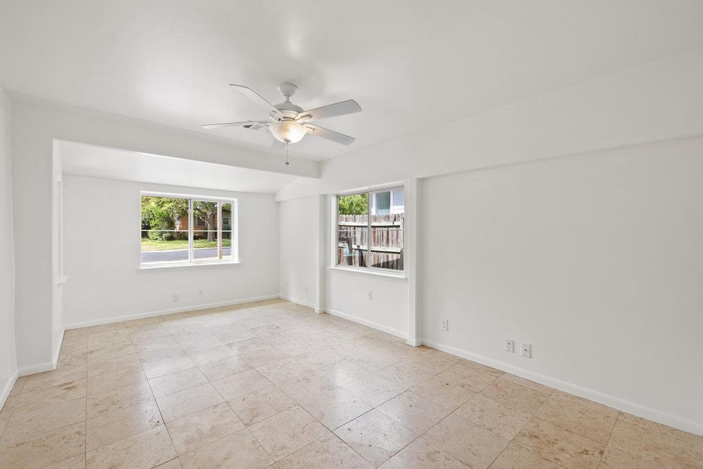 1502 Ridgehaven Dr, Austin, TX 78723