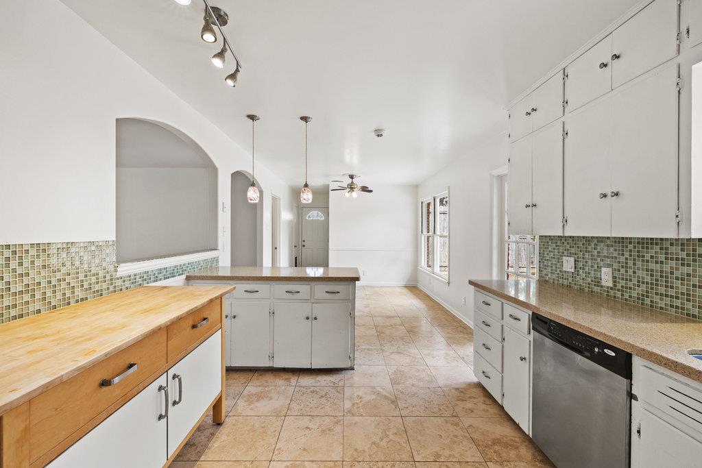 1502 Ridgehaven Dr, Austin, TX 78723