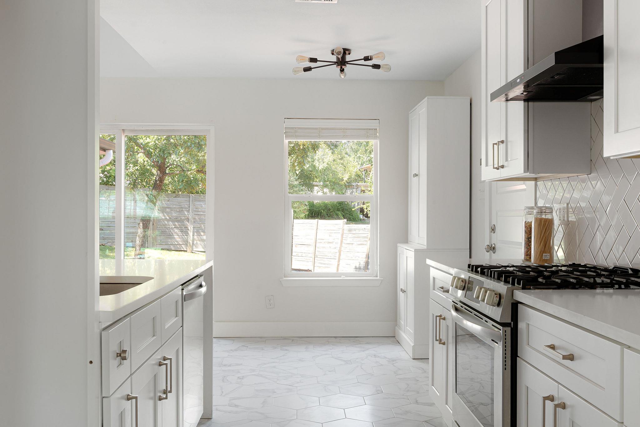 6210 Hyside Dr, Austin, TX 78723