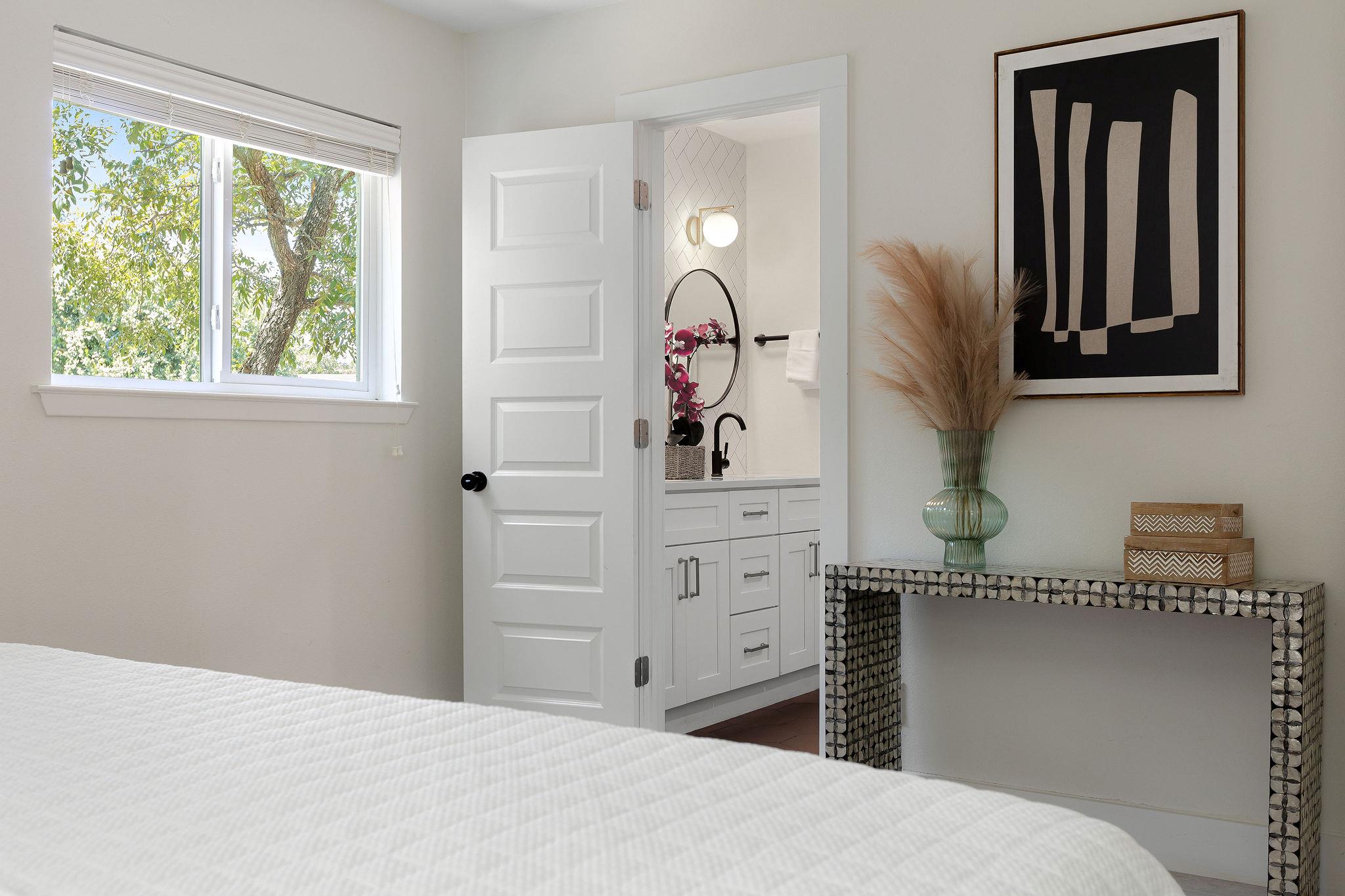 6210 Hyside Dr, Austin, TX 78723