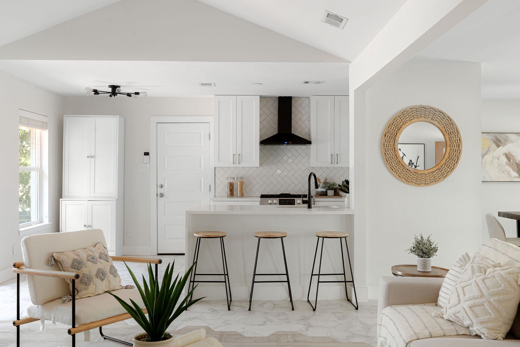 6210 Hyside Dr, Austin, TX 78723