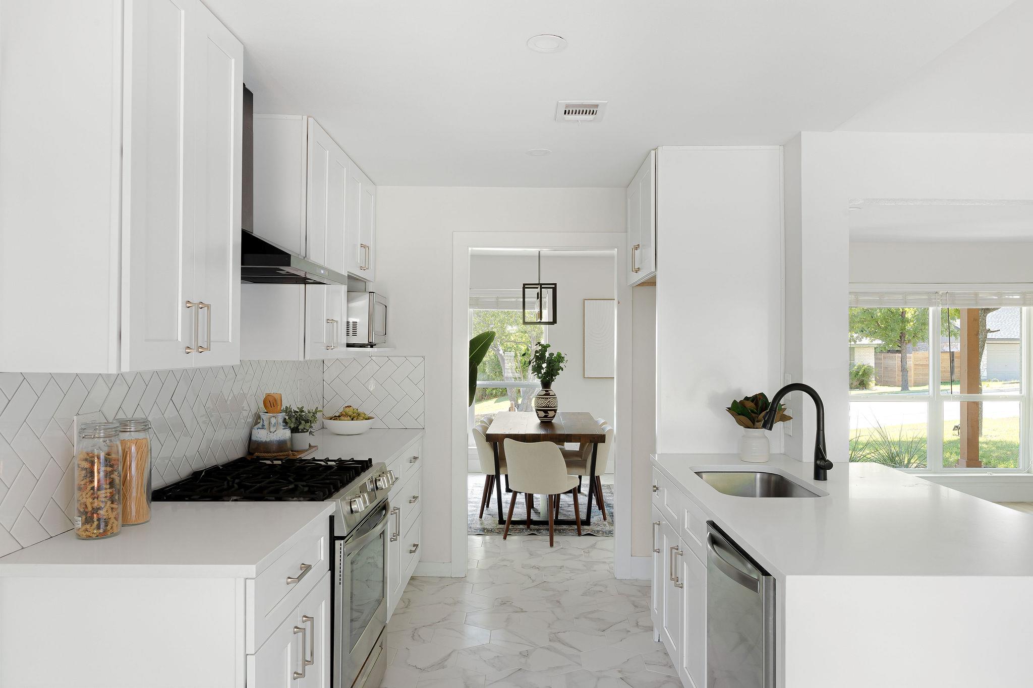 6210 Hyside Dr, Austin, TX 78723