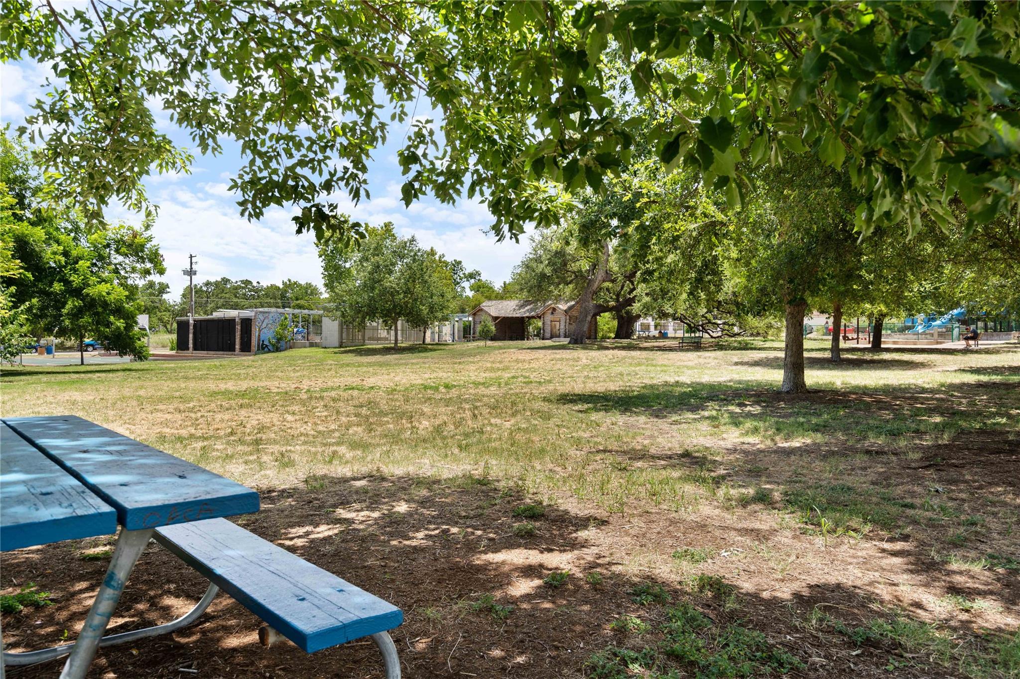 407 E 45th St # 211, Austin, TX 78751