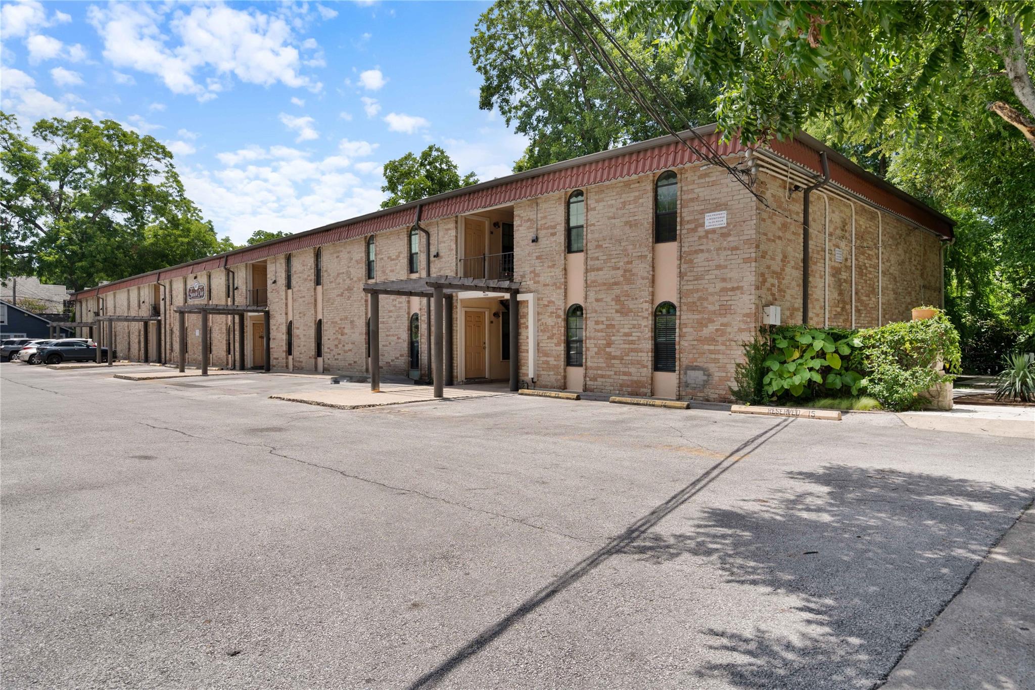 407 E 45th St # 211, Austin, TX 78751