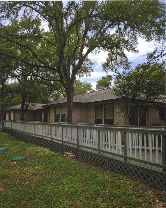 215 Serenada Dr, Georgetown, TX 78628