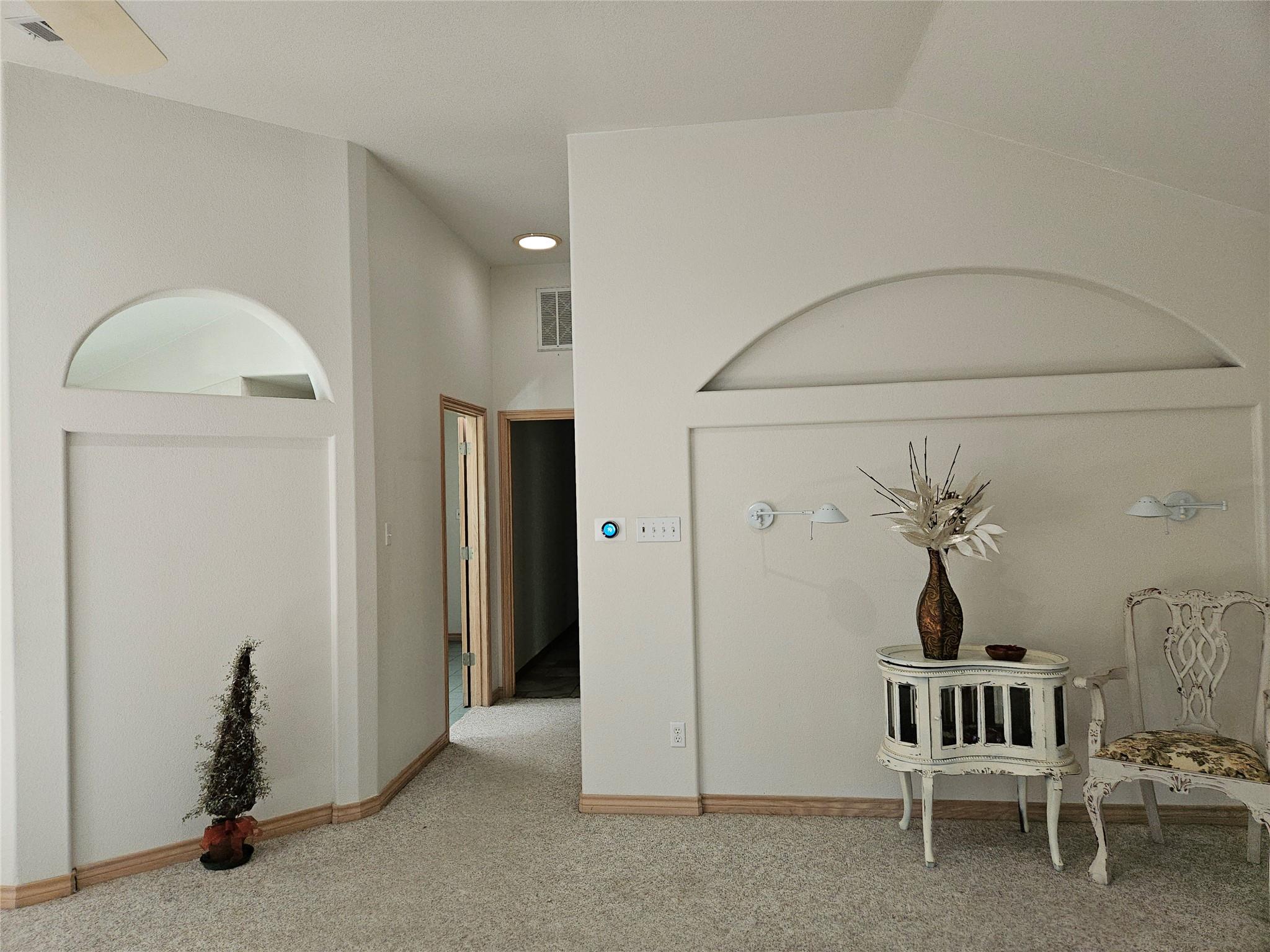 215 Serenada Dr, Georgetown, TX 78628