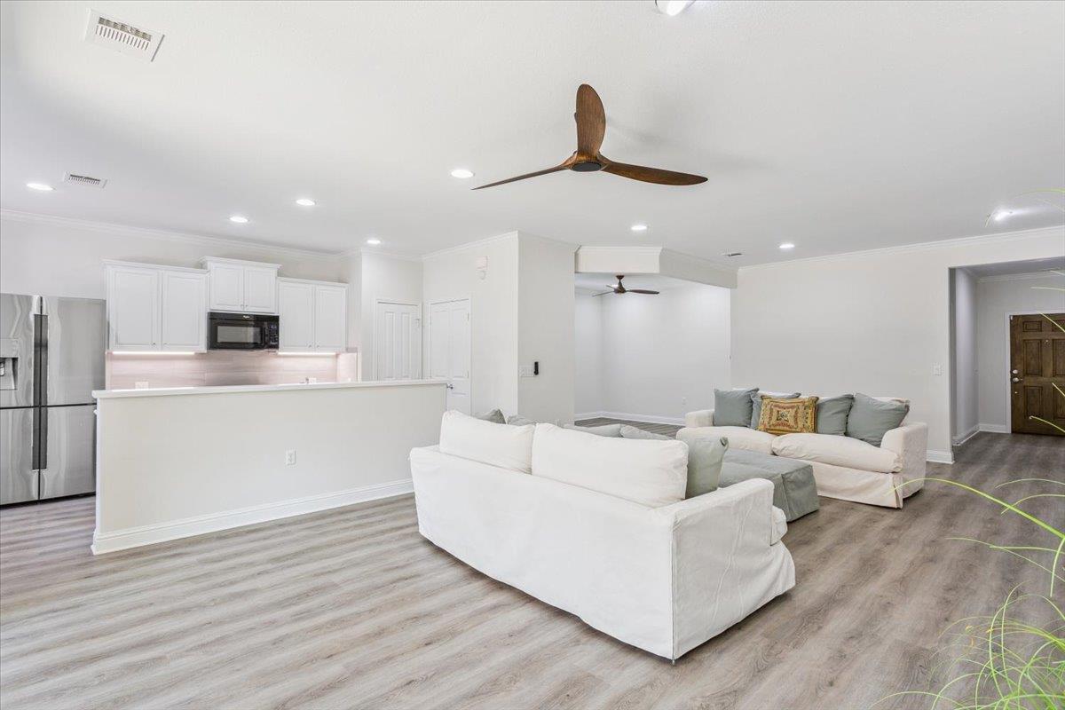 326 Bartlett Peak Dr, Georgetown, TX 78633
