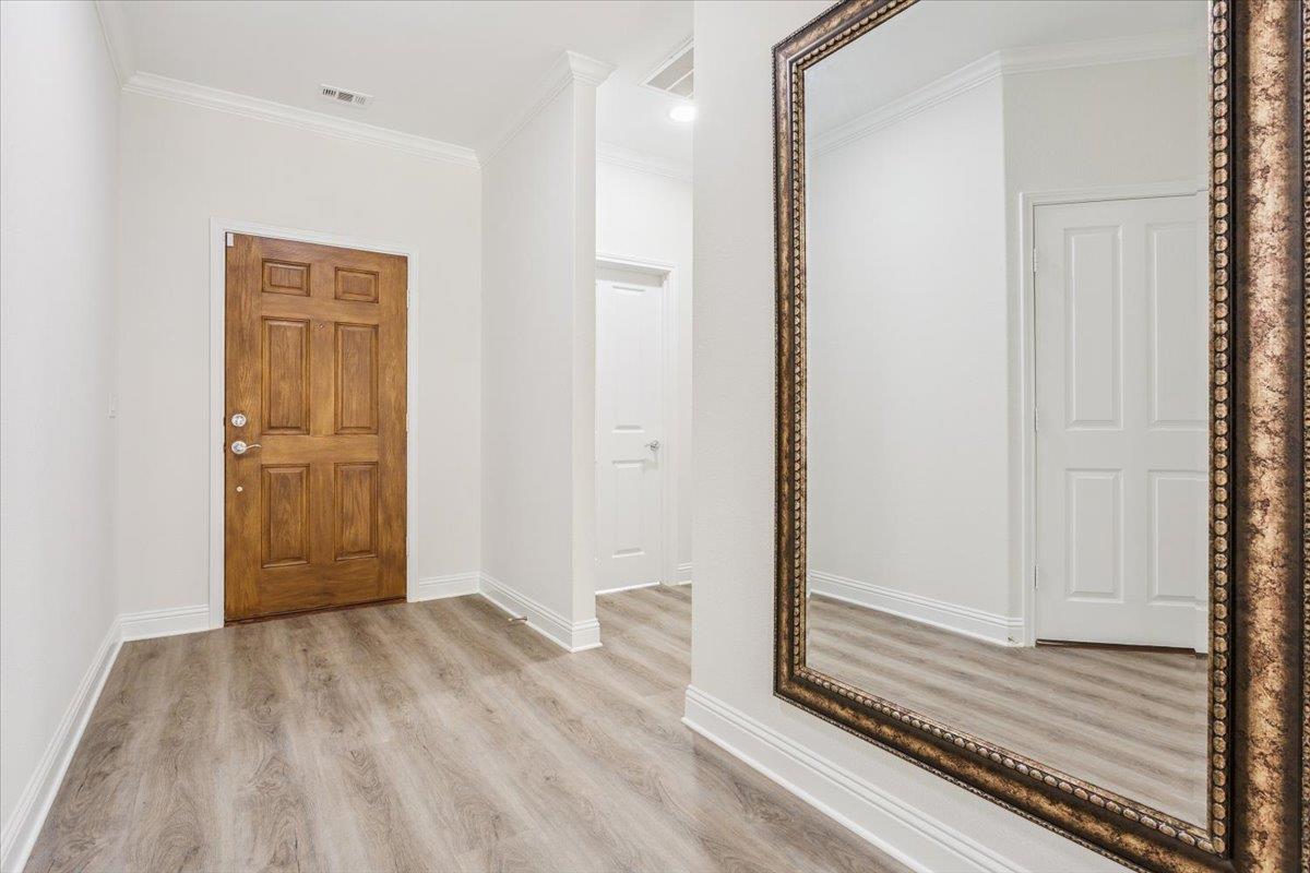 326 Bartlett Peak Dr, Georgetown, TX 78633
