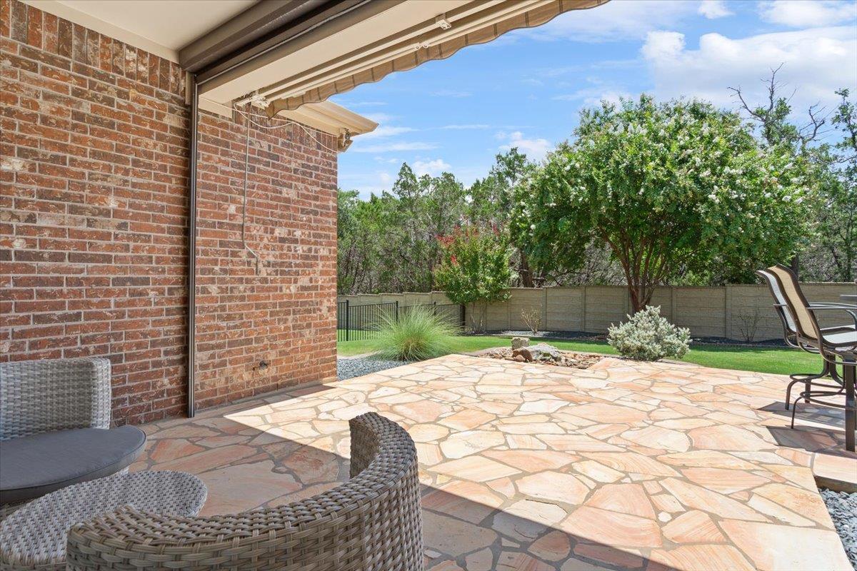 326 Bartlett Peak Dr, Georgetown, TX 78633