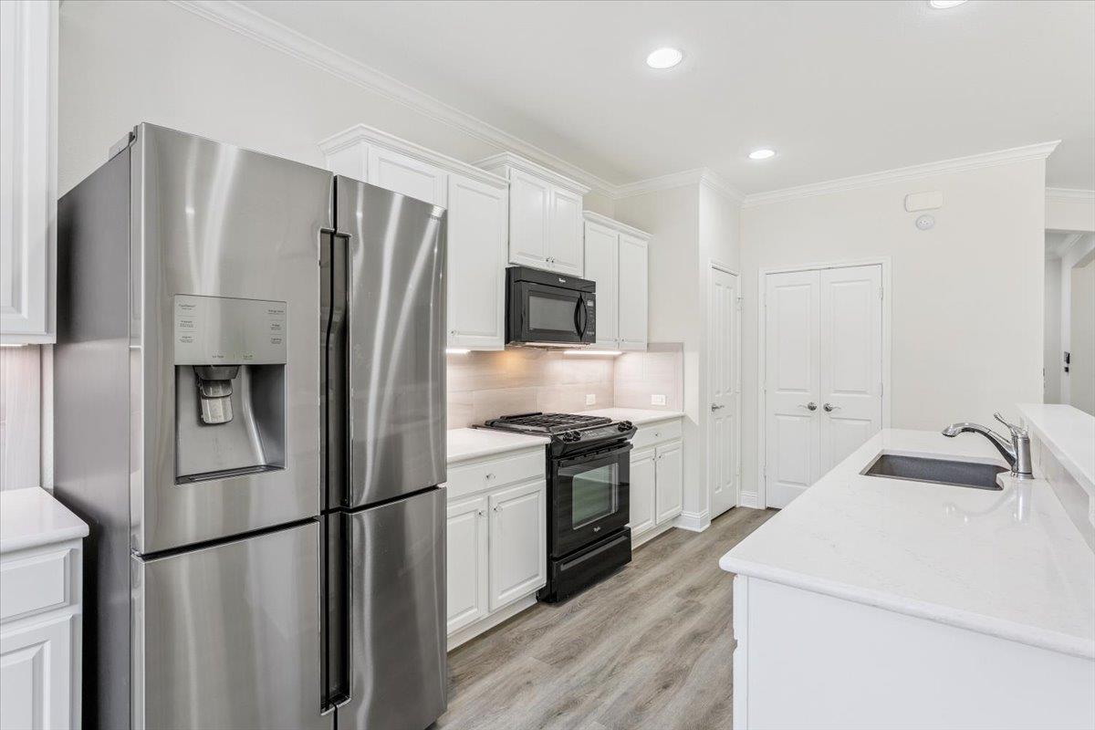326 Bartlett Peak Dr, Georgetown, TX 78633