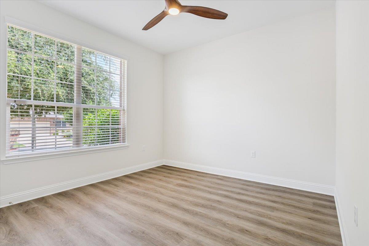 326 Bartlett Peak Dr, Georgetown, TX 78633