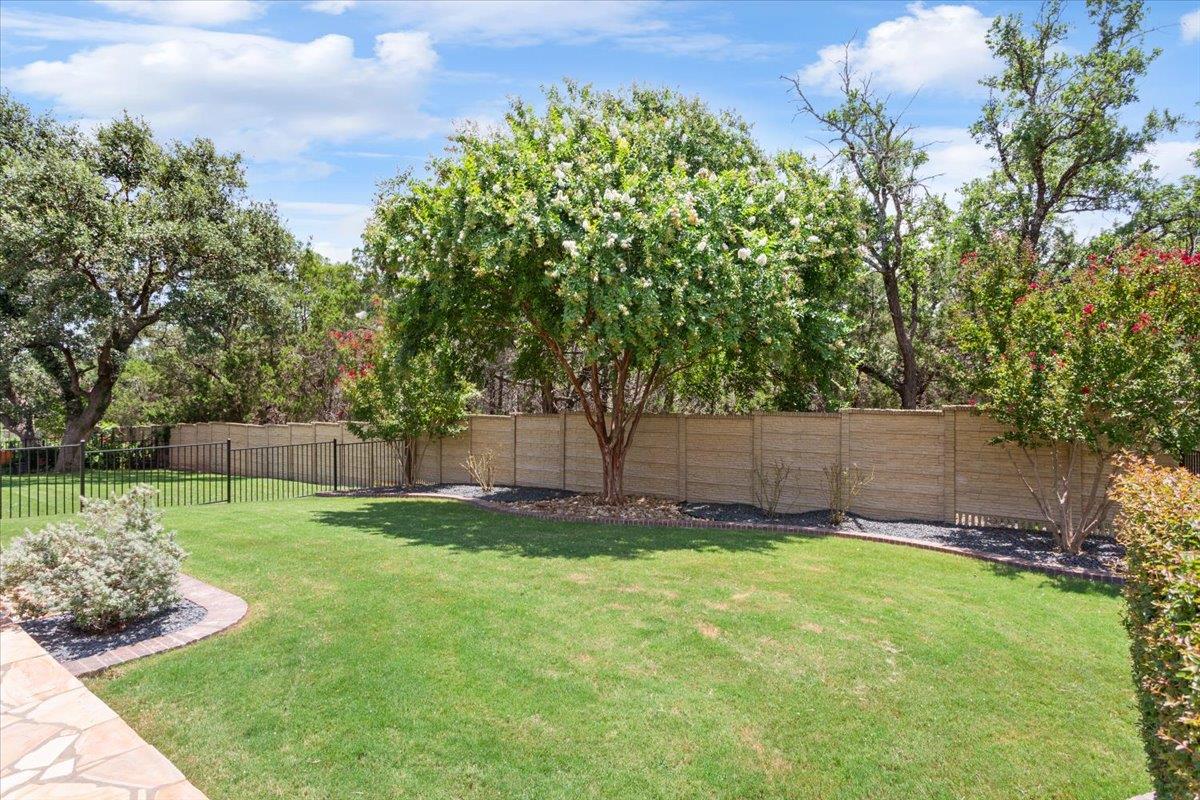 326 Bartlett Peak Dr, Georgetown, TX 78633