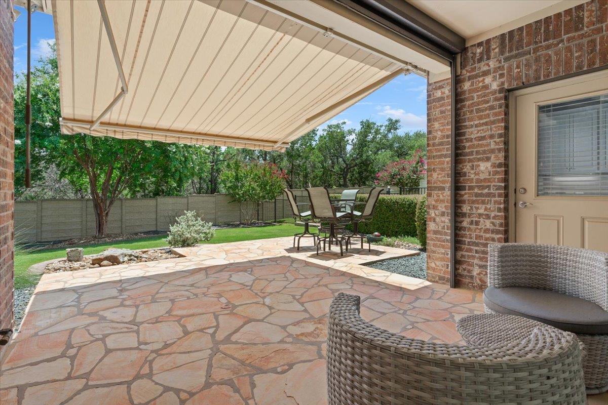 326 Bartlett Peak Dr, Georgetown, TX 78633