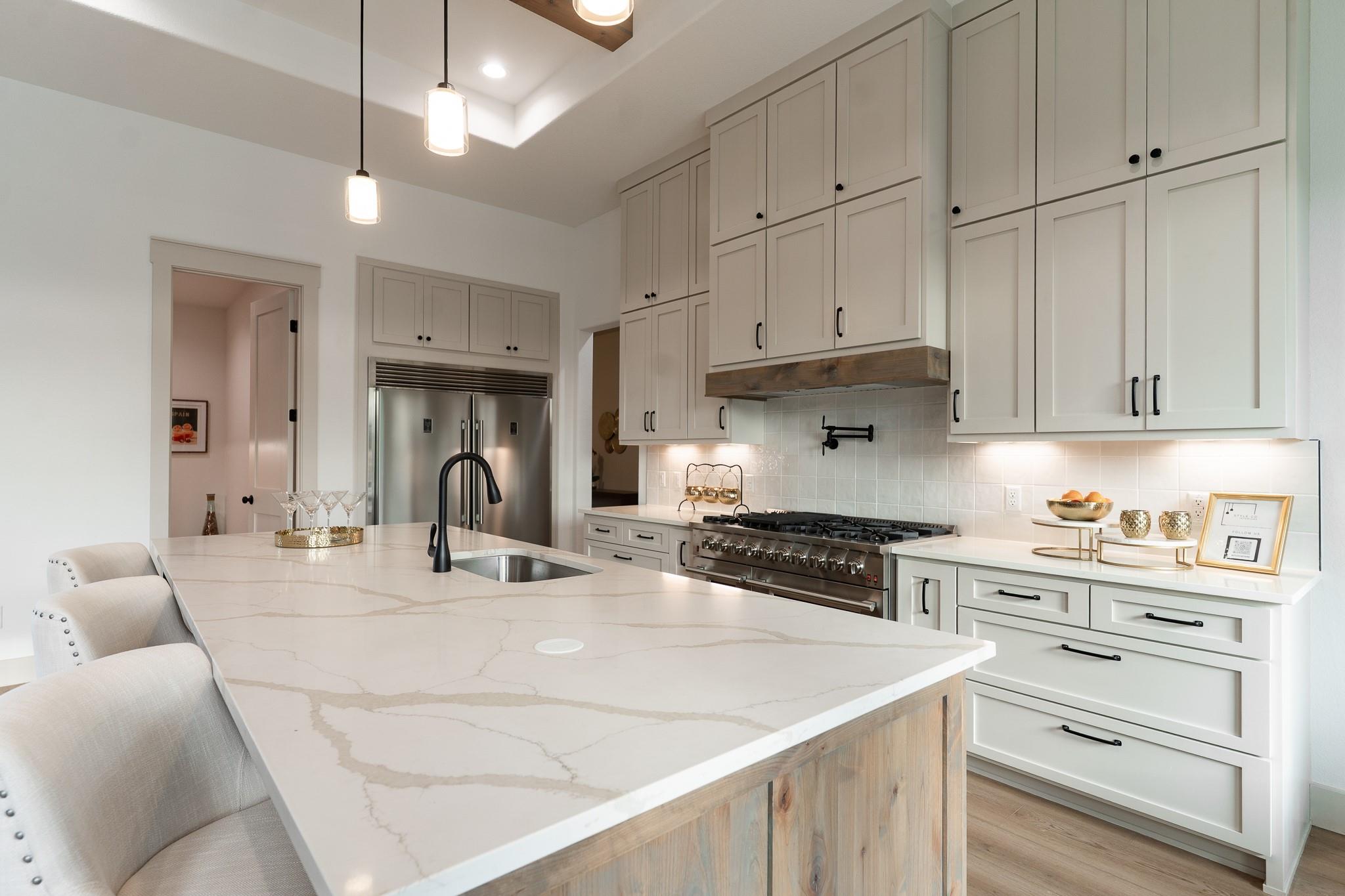 249 Moccasin Cyn, Cedar Creek, TX 78612