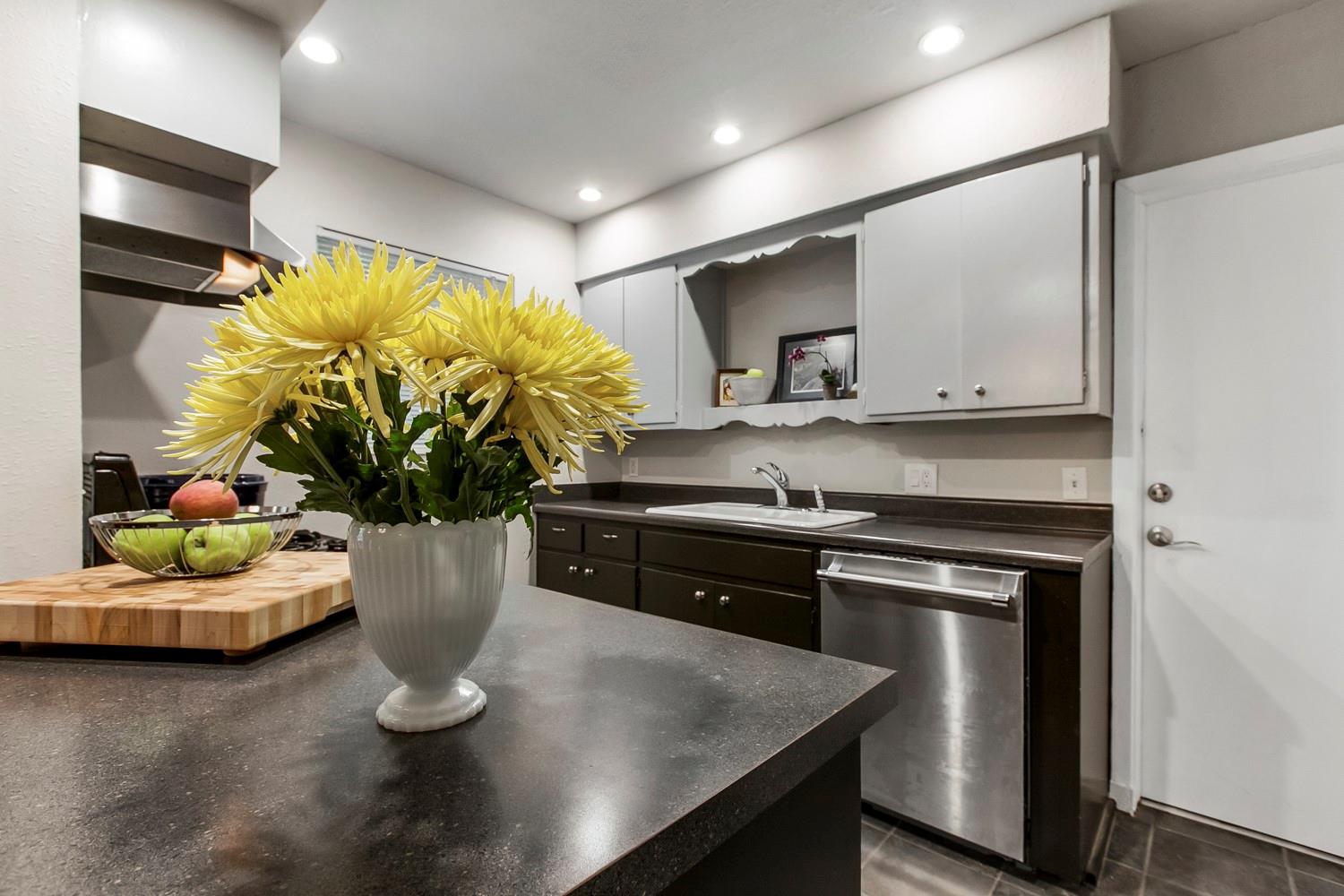 5800 Glenhollow Path, Austin, TX 78745