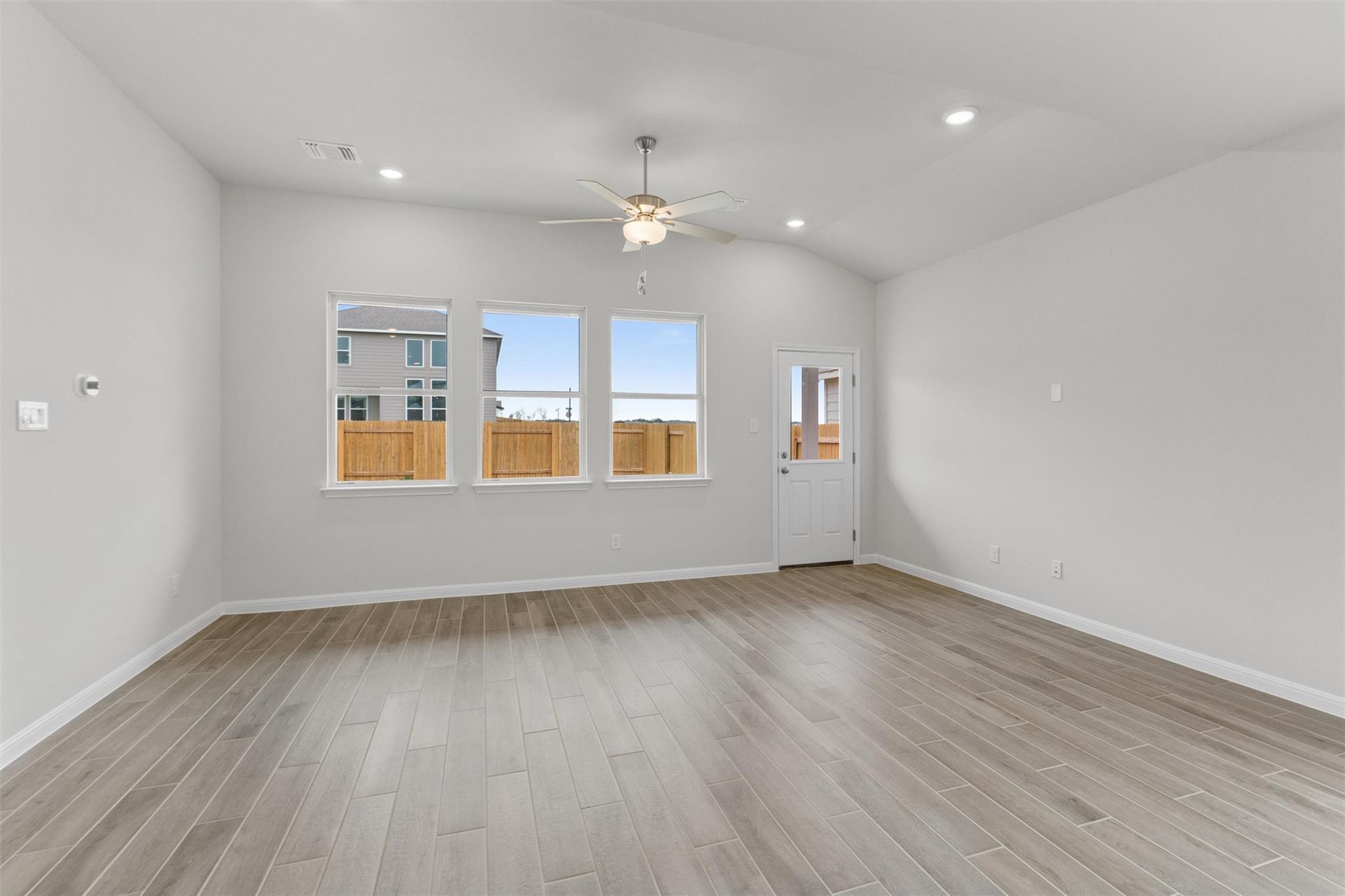 248 Ironshoe Trl, Liberty Hill, TX 78642