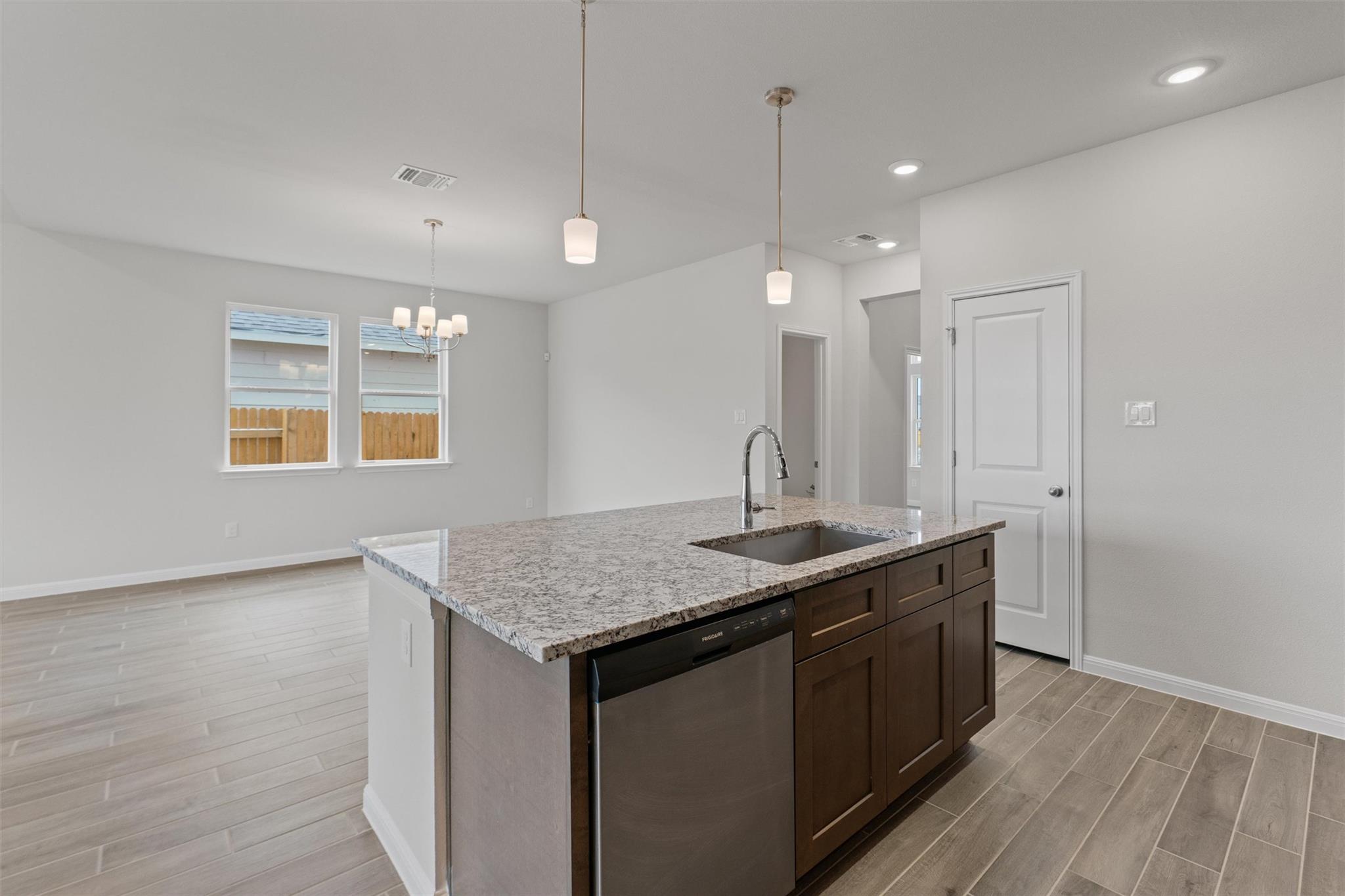 248 Ironshoe Trl, Liberty Hill, TX 78642