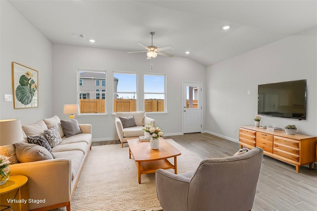 248 Ironshoe Trl, Liberty Hill, TX 78642