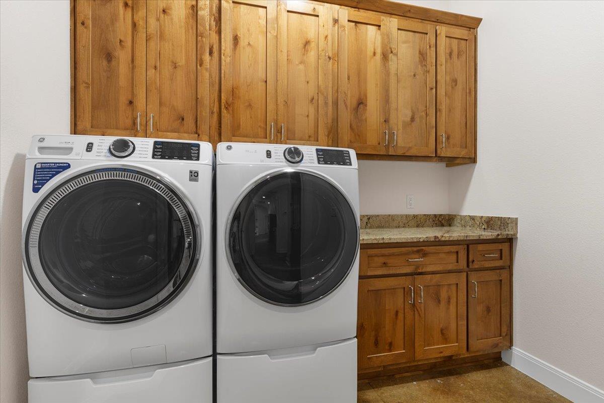 7100 Munke Rd, La Grange, TX 78945