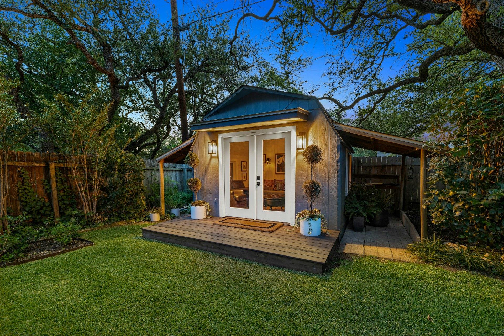 8714 Ridgehill Dr, Austin, TX 78759
