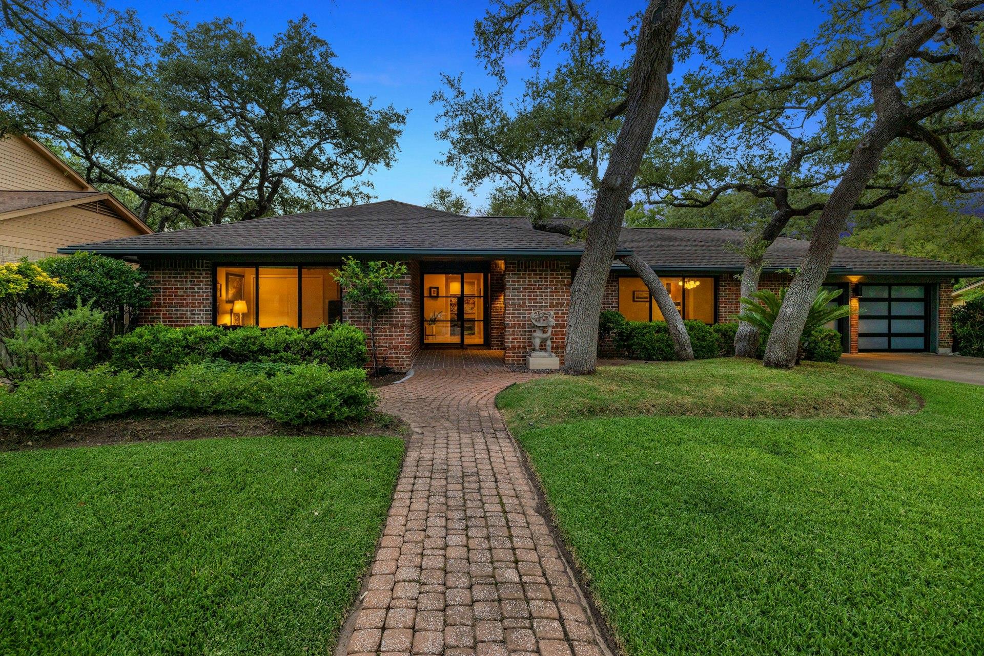 8714 Ridgehill Dr, Austin, TX 78759
