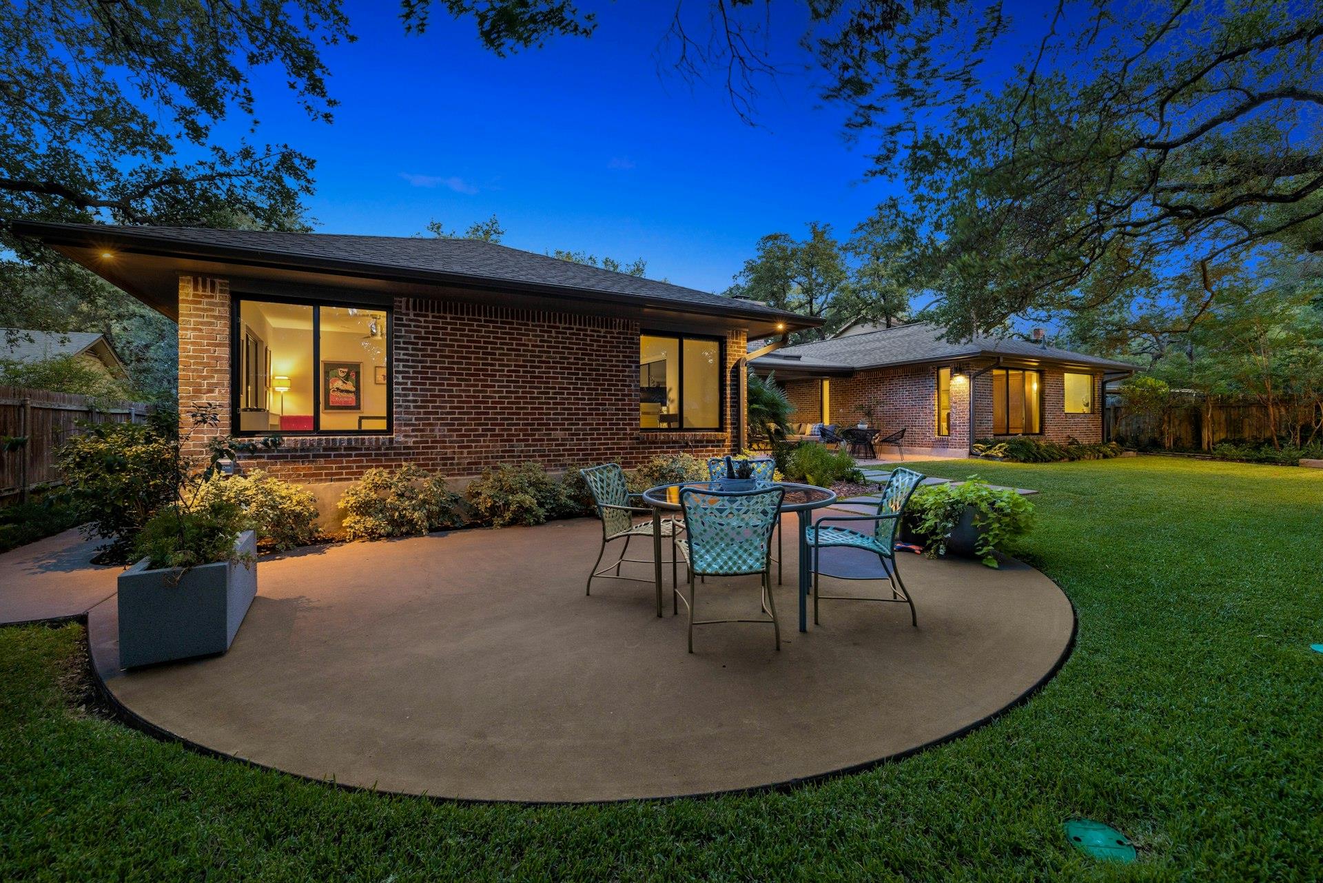 8714 Ridgehill Dr, Austin, TX 78759