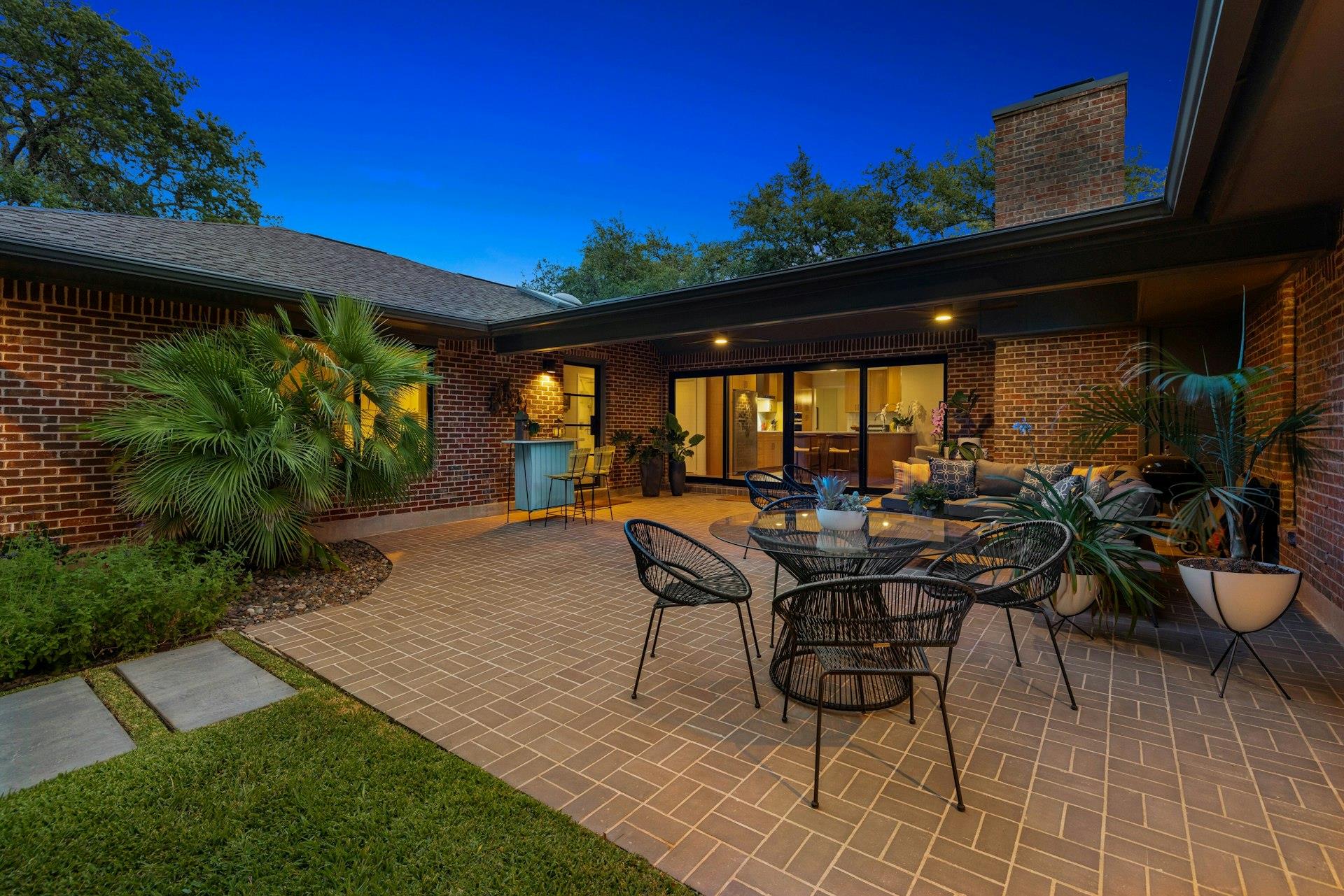 8714 Ridgehill Dr, Austin, TX 78759