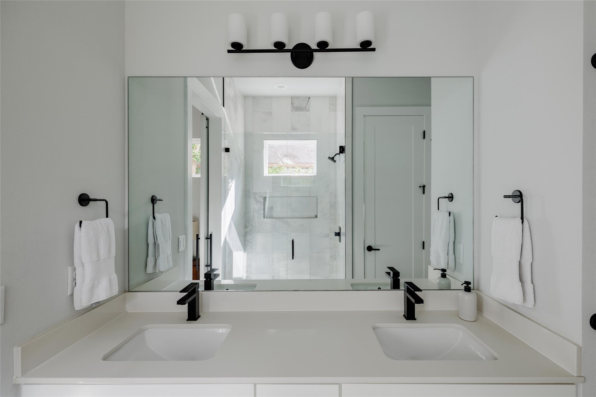 1401 Holly St # A, Austin, TX 78702