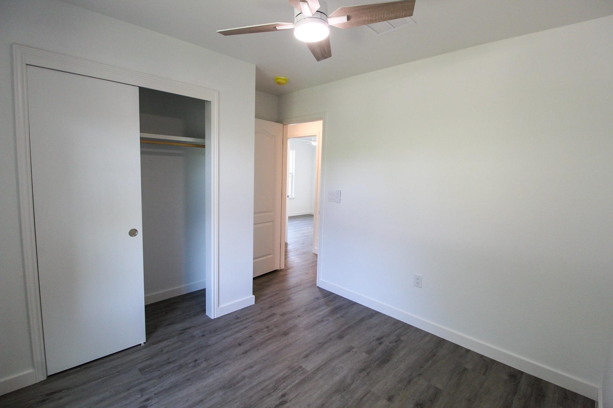 1100 Monte Vista Dr, Lockhart, TX 78644