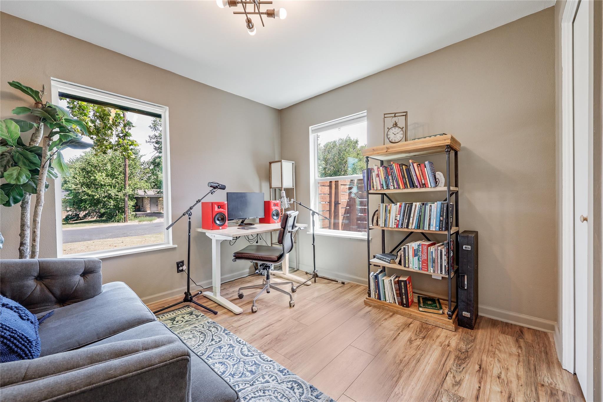 4906 Hilldale Dr, Austin, TX 78723