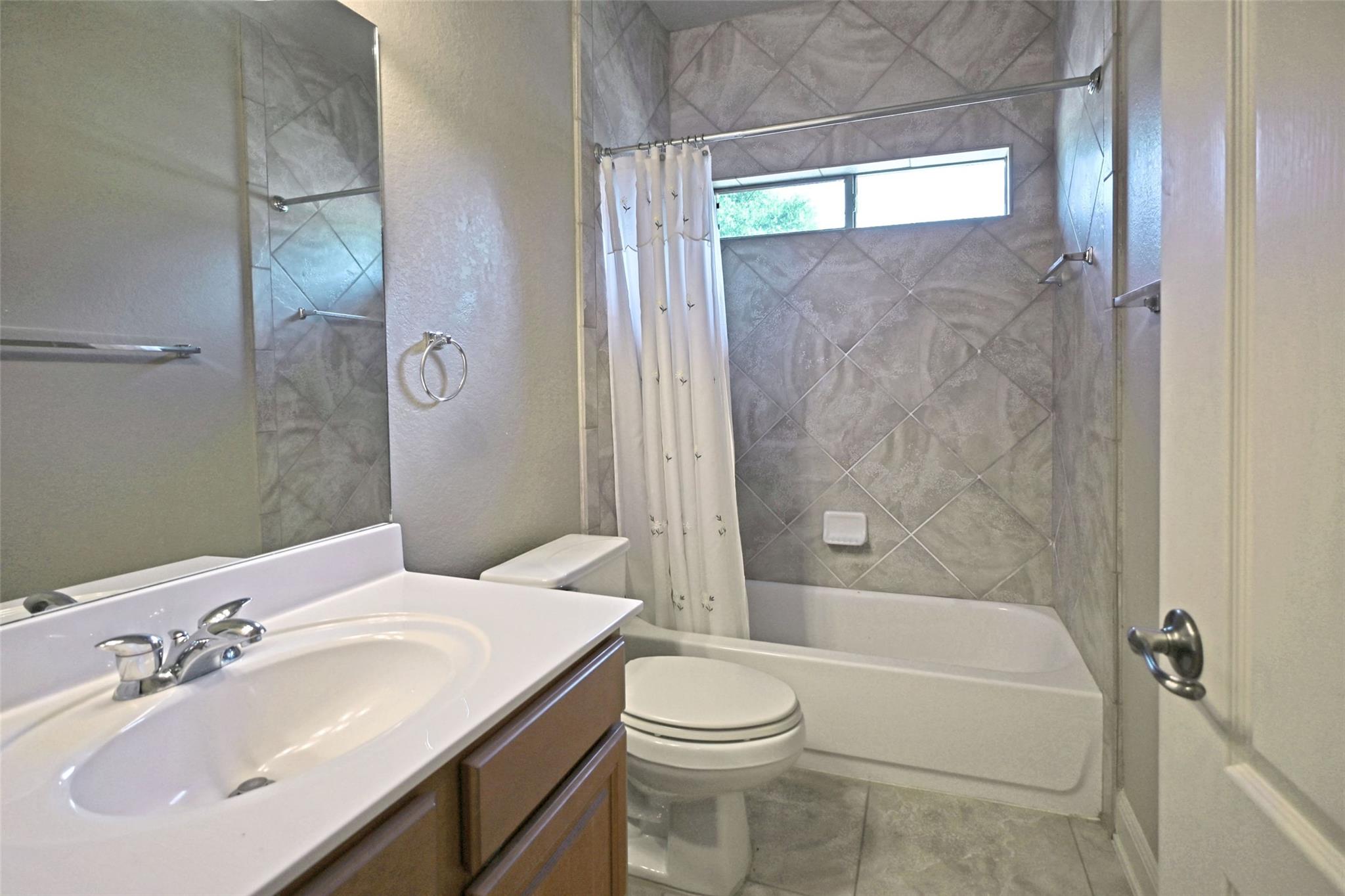 854 Santa Cruz, New Braunfels, TX 78132