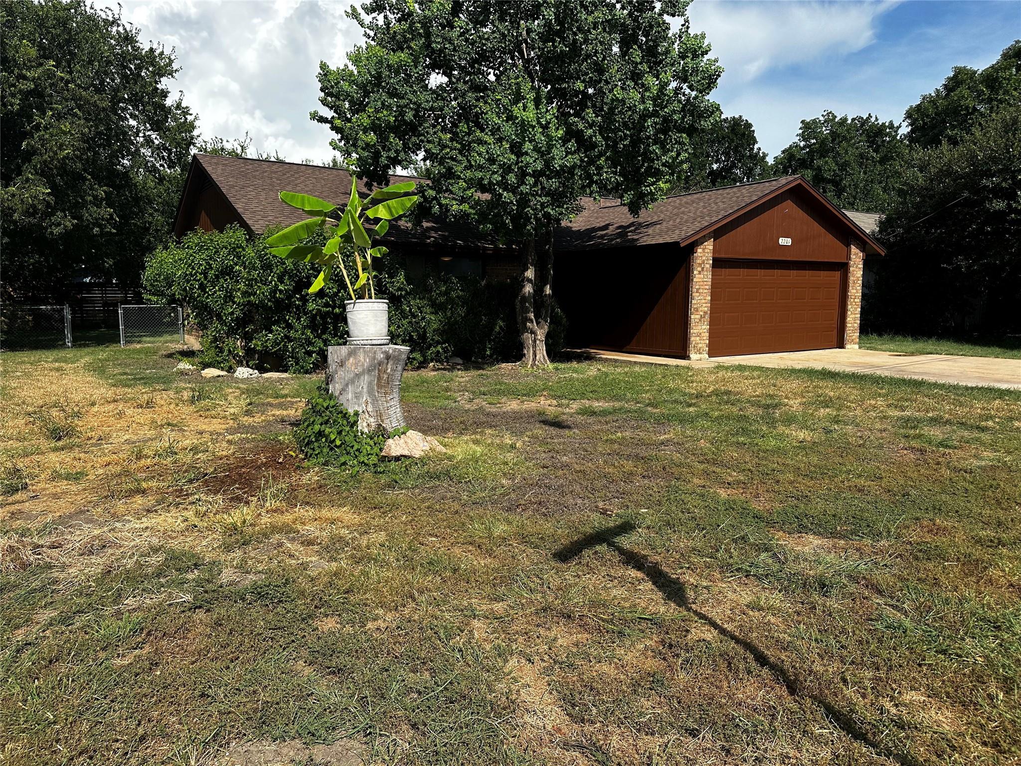 2201 Winchester Dr, Georgetown, TX 78626